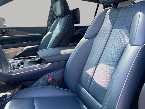 New 2025 Cadillac Escalade IQ Sport 2 w/ LPO, ONYX Package image 33