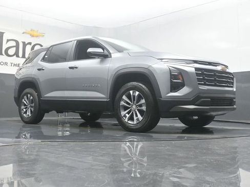 New 2026 Chevrolet Equinox LT w/ Safety and Technology Package FWD image 2