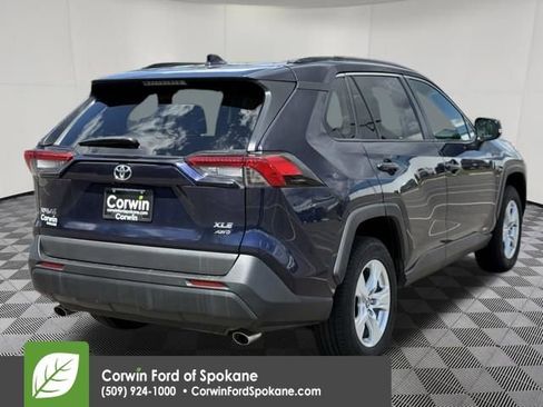Used 2021 Toyota RAV4 XLE AWD/4WD image 15