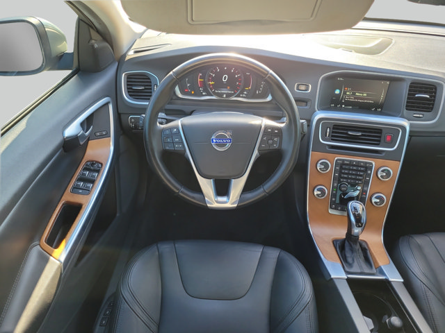 Used 2016 Volvo S60 T5 Inscription Platinum FWD image 14