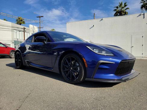 Certified 2022 Toyota GR86 Premium image 3