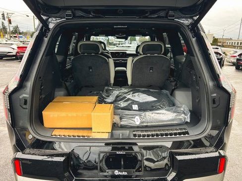 New 2026 Kia EV9 GT-Line image 9