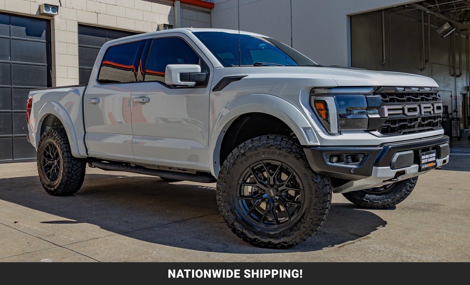 Used 2025 Ford F150 Raptor AWD/4WD image 1