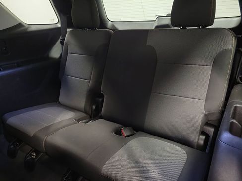 Used 2020 Chevrolet Traverse LS image 21