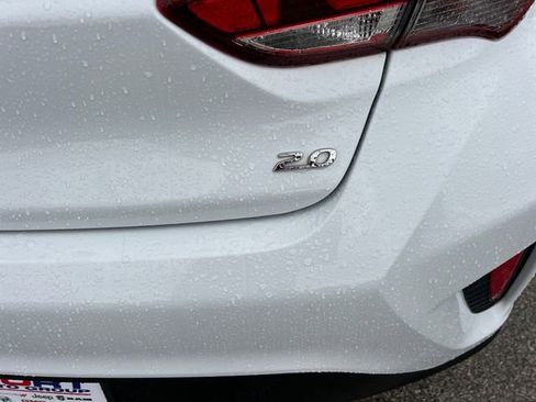 Used 2020 Hyundai Veloster 2.0 Premium image 43