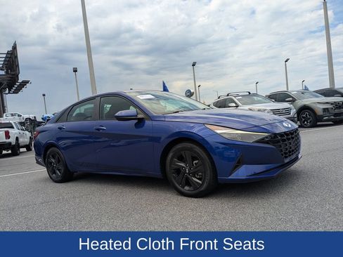 Used 2022 Hyundai Elantra Blue FWD image 2