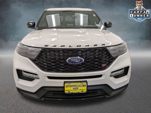 Used 2022 Ford Explorer ST w/ Equipment Group 401A AWD/4WD image 2