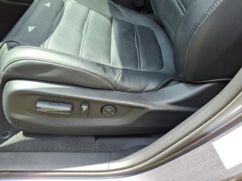 Used 2021 Honda CR-V Touring image 18
