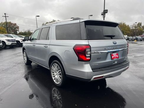 Used 2023 Ford Expedition Max Limited image 3