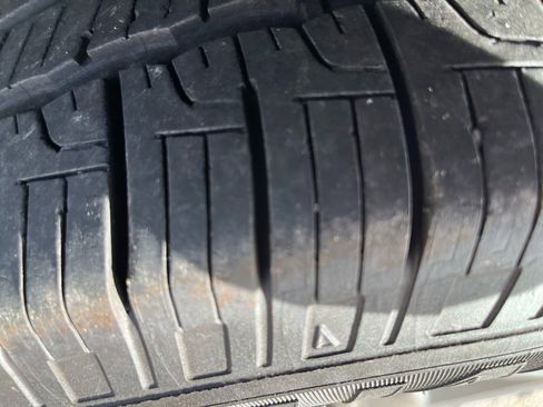 Used 2020 Dodge Challenger SXT image 9