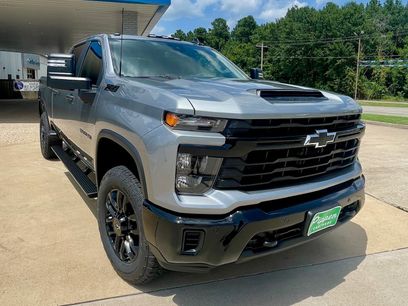 New 2025 Chevrolet Silverado 2500 Custom w/ Custom Value Package
