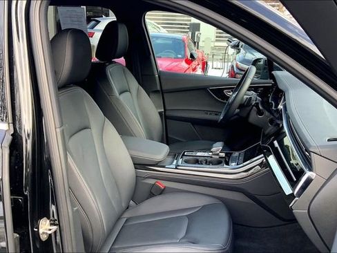 Used 2025 Audi Q7 3.0T Premium Plus w/ Premium Plus Package image 8