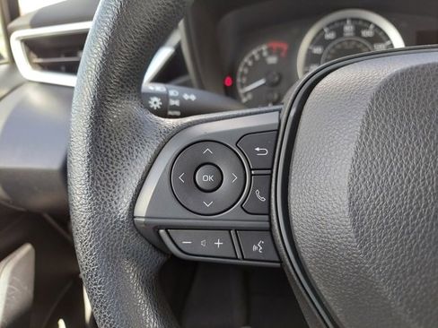 Used 2020 Toyota Corolla LE image 28