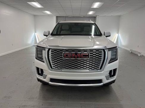 Used 2021 GMC Yukon Denali w/ Denali Ultimate Package image 3