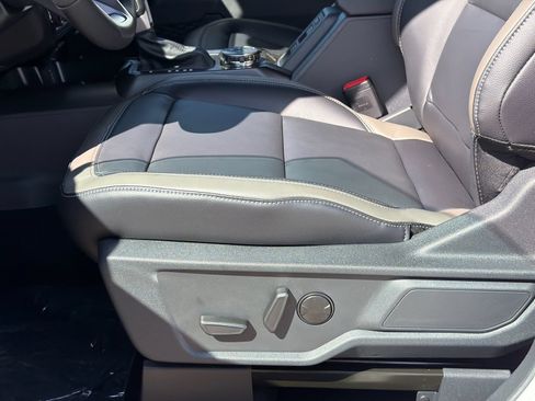 New 2026 Ford Bronco Outer Banks AWD/4WD image 16