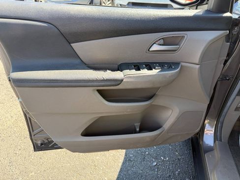 Used 2013 Honda Odyssey EX-L image 16