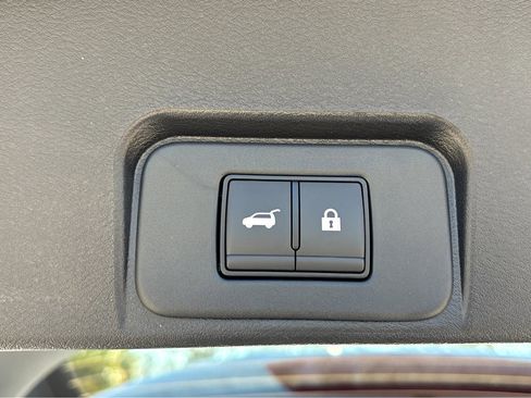 New 2026 Nissan Rogue SV image 34