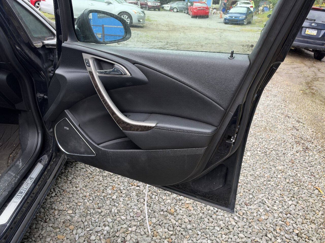 Used 2014 Buick Verano Leather FWD image 16