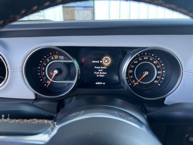 Used 2021 Jeep Gladiator Overland AWD/4WD image 35