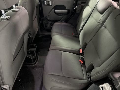 Used 2020 Jeep Wrangler Unlimited Sport S image 35