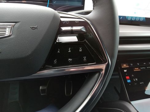 New 2026 Cadillac Vistiq Luxury image 23