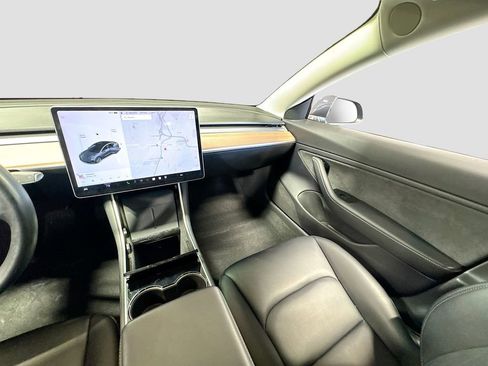 Used 2018 Tesla Model 3 Long Range image 25