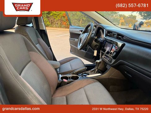 Used 2019 Toyota Corolla LE image 16