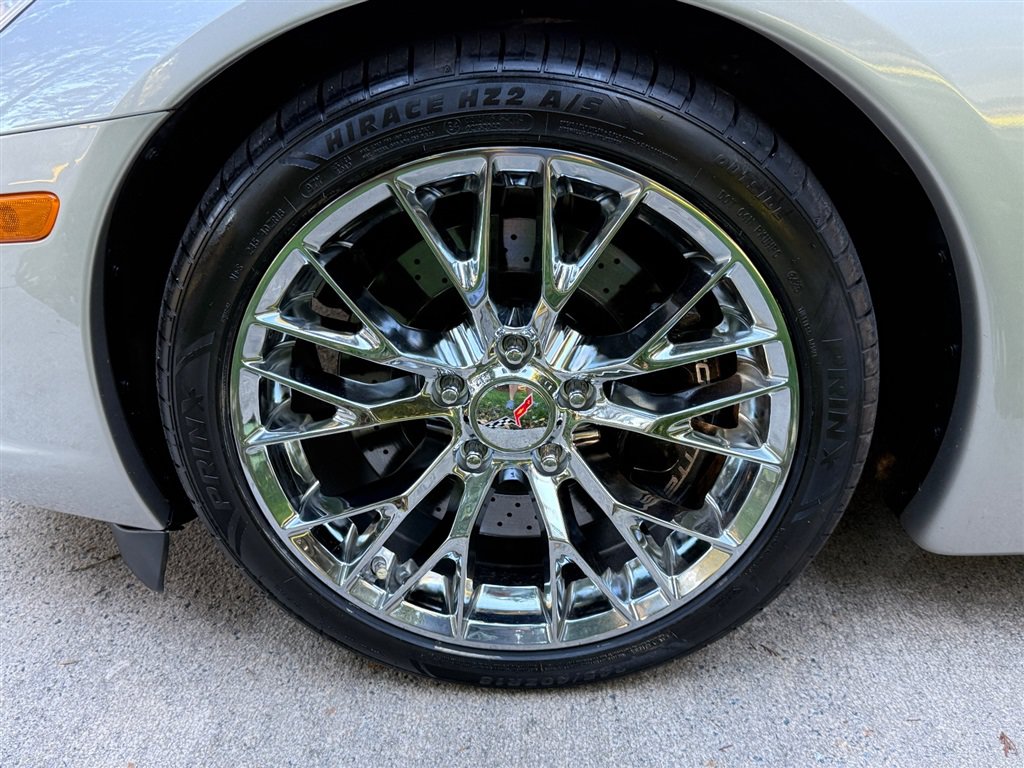 Used 2008 Chevrolet Corvette Convertible w/ Preferred Equipment Group RWD image 21