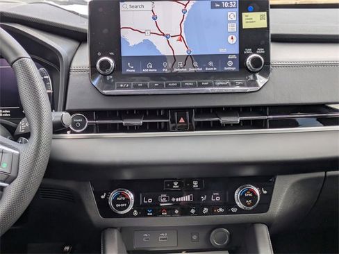 New 2025 Mitsubishi Outlander SEL image 18