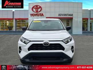 Used 2025 Toyota RAV4 LE FWD video 2