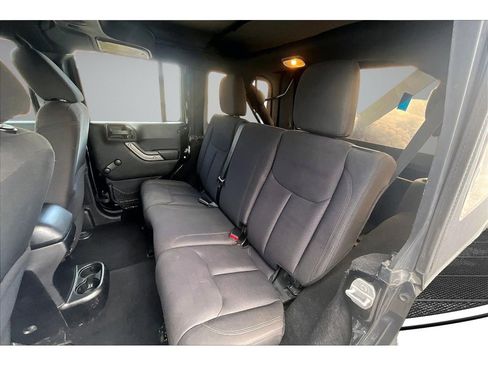 Used 2015 Jeep Wrangler Unlimited Sport w/ Max Tow Package AWD/4WD image 23