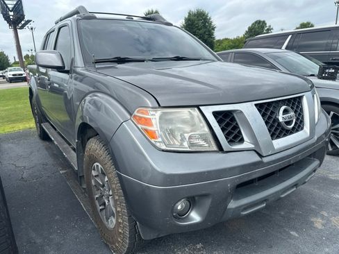 Used 2018 Nissan Frontier PRO-4X w/ Pro-4x Luxury Package AWD/4WD image 3
