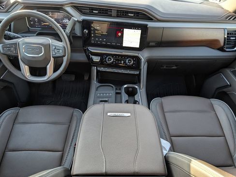 Used 2026 GMC Sierra 2500 Denali AWD/4WD image 12