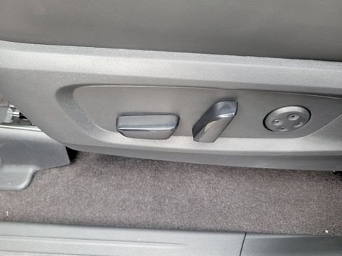 New 2027 INFINITI QX60 Luxe FWD image 17