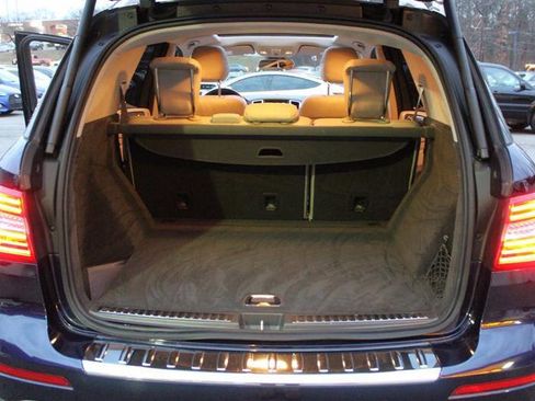 Used 2015 Mercedes-Benz ML 350 4MATIC image 29