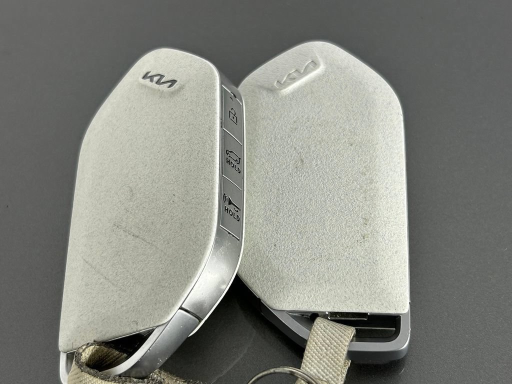 Used 2024 Kia EV9 GT-Line AWD/4WD image 41