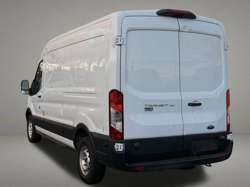 Used 2019 Ford Transit 150 148 Medium Roof image 3