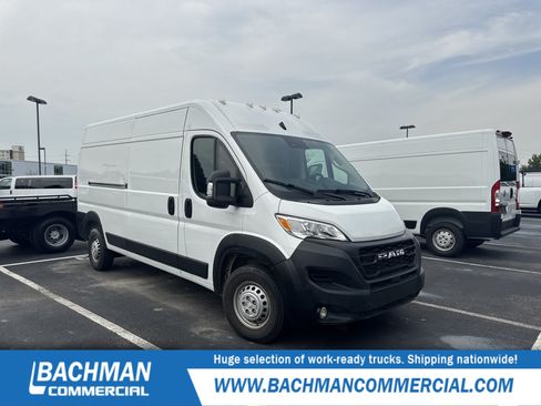 Used 2025 RAM ProMaster 2500 w/ Convenience Group FWD image 1