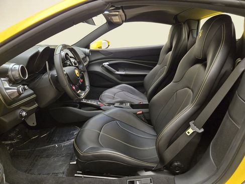 Used 2021 Ferrari F8 Tributo image 20