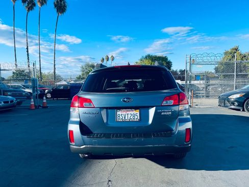 Used 2013 Subaru Outback 2.5i Limited image 7
