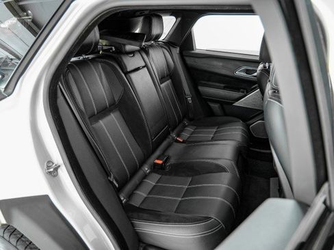 Used 2019 Land Rover Range Rover Velar R-Dynamic SE image 13