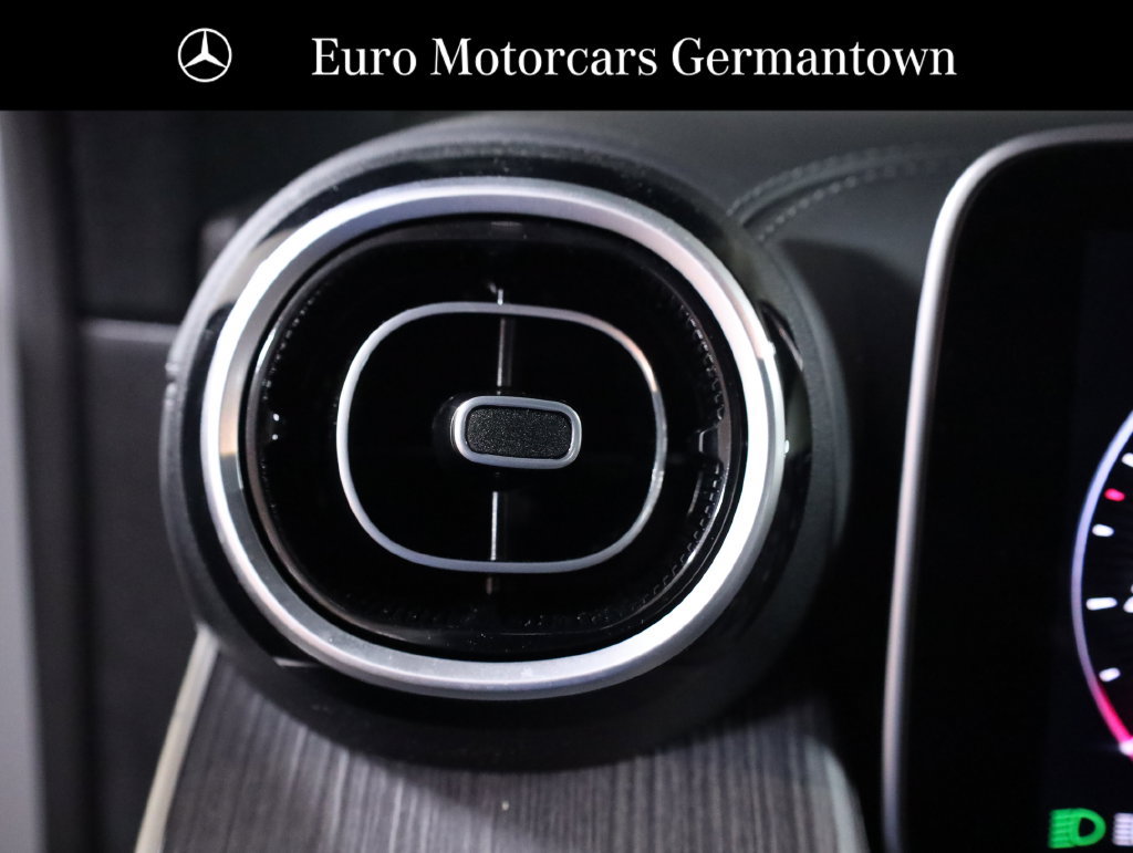 Used 2026 Mercedes-Benz GLC 300 4MATIC image 11