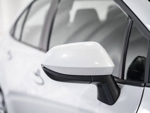 Used 2024 Toyota Corolla LE image 10