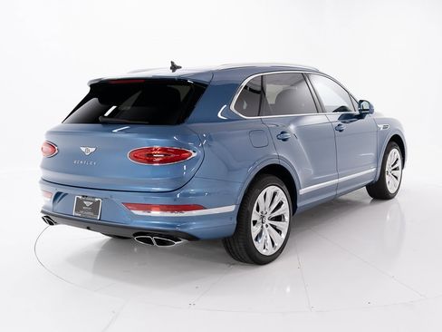 Certified 2025 Bentley Bentayga image 5