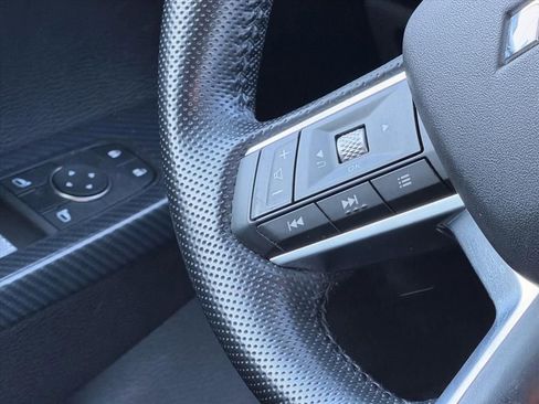 Used 2022 Mitsubishi Outlander SE image 14