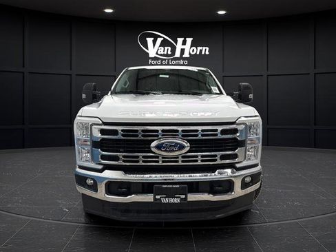 Used 2024 Ford F350 XLT image 8