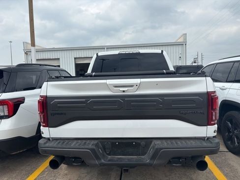 Used 2018 Ford F150 Raptor w/ Equipment Group 802A Luxury AWD/4WD image 6