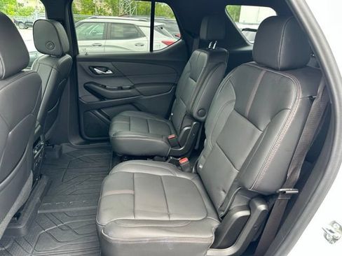Used 2023 Chevrolet Traverse RS w/ LPO, Floor Liner Package AWD/4WD image 24
