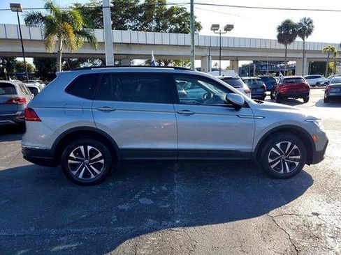 Certified 2022 Volkswagen Tiguan S image 6