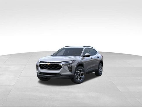 New 2026 Chevrolet Trax LT FWD image 8